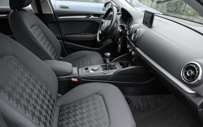 Audi A3 cena 37900 przebieg: 232000, rok produkcji 2014 z Radom małe 436